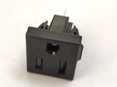 BS-U15-11B American standard 15A 125V horizontal pressure wire socket